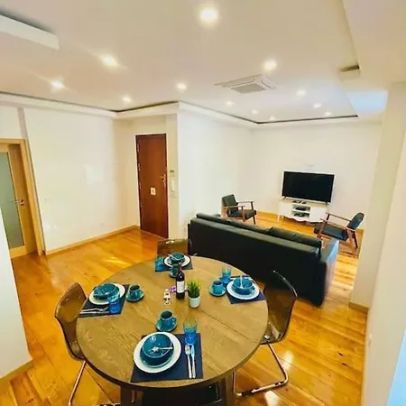 Appartement 67 Amazing Family Flat In Great Location Center