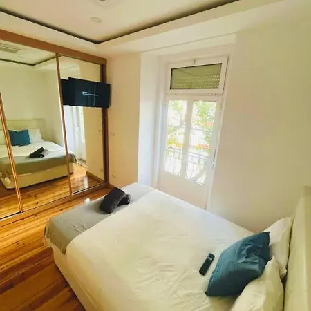 67 Amazing Family Flat In Great Location Center *