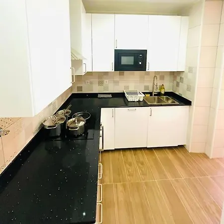 67 Amazing Family Flat In Great Location Center